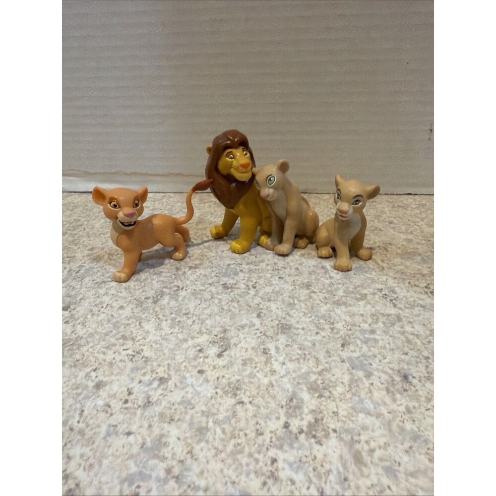 Disney Lion King Simba & Nala Nuzzling Figure Kiara Nala PVC Lot of 3 Toy